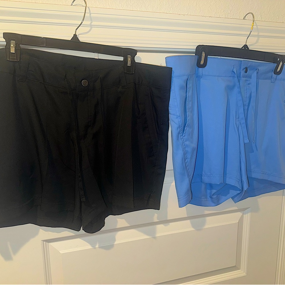 Magellan Women’s z Shorts BUNDLE. NWOT size XL. Light Blue & Black